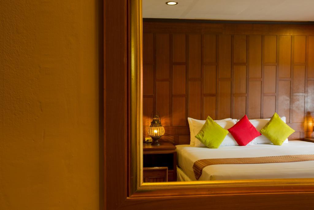 Buri Beach Resort 코팡안 외부 사진