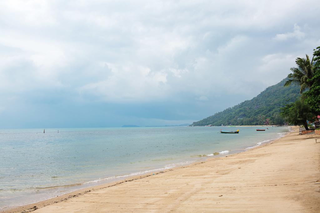 Buri Beach Resort 코팡안 외부 사진